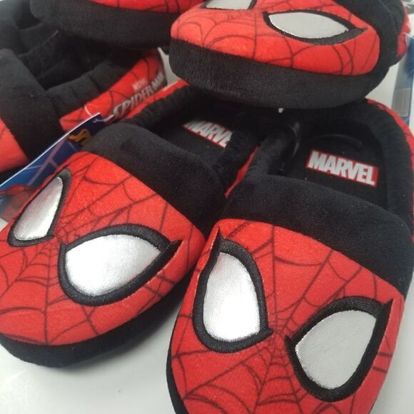 NWT. MARVEL SPIDERMAN BOYS SLIPPERS. VARIOUS SIZES. - Picture 4 of 14